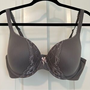 Victoria's Secret Body by Victoria Padded Perfect Coverage Gray Lace Bra 38C